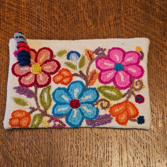 Peruvian 100% Wool Hand Made Embroidered Toiletry Makeup Bag. Llapan Maki - Picture 1 of 6